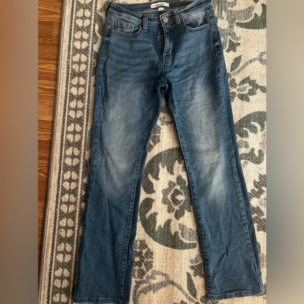 Zenana Outfitters Women's Blue Straight Leg Jeans